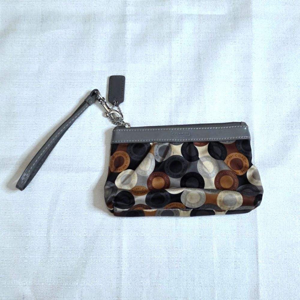 Coach Soho Snaphead Multicolor Gray Trim Small Wristlet